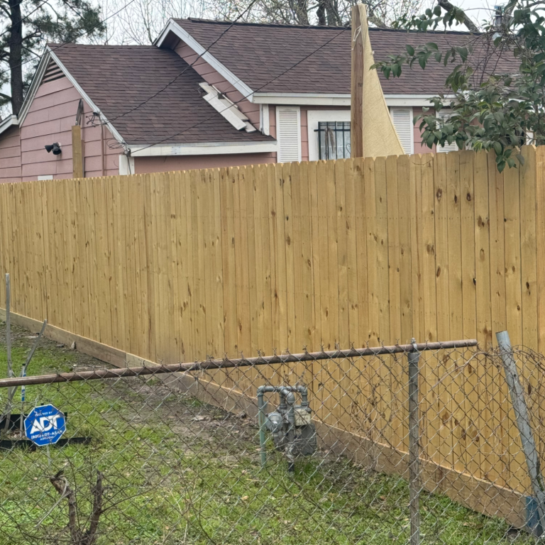 Crisp pine fence